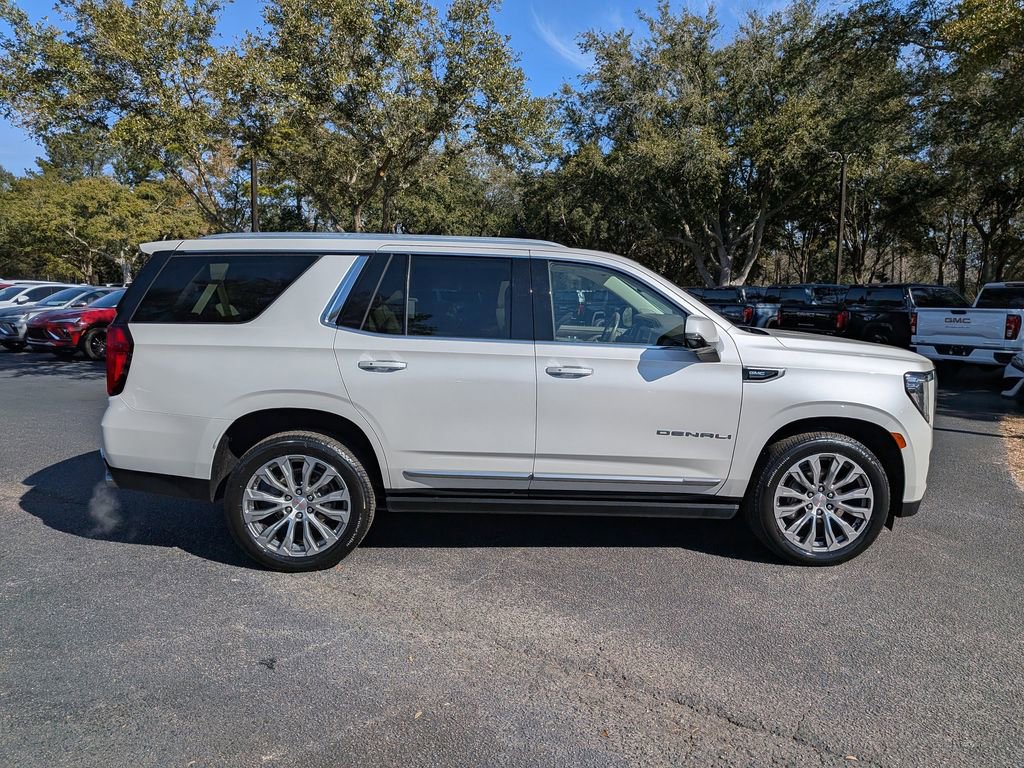 Used 2021 GMC Yukon Denali w/ Denali Premium Package image 3