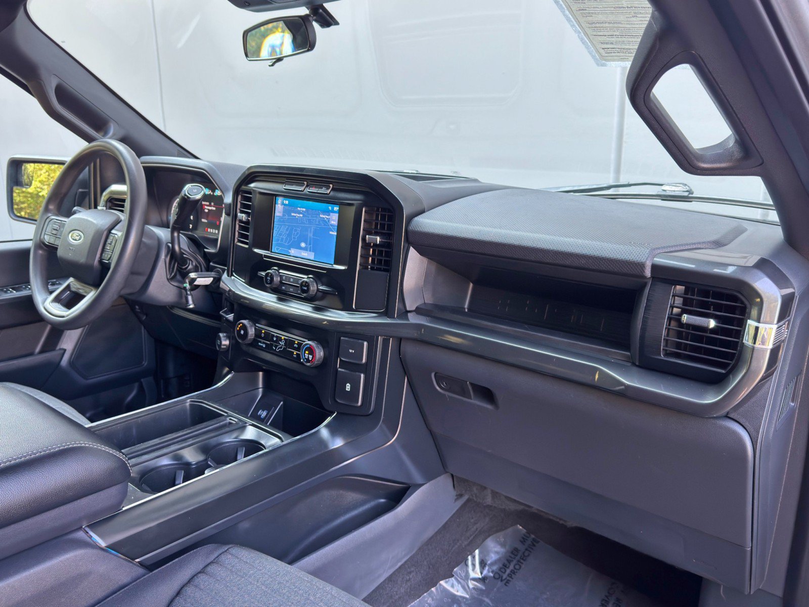 Used 2023 Ford F150 Lariat RWD image 12