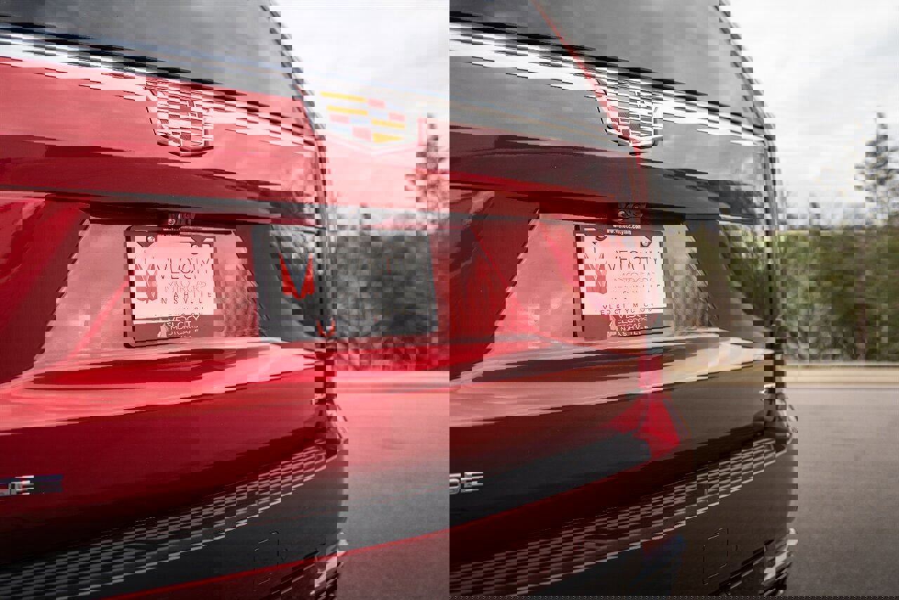 Used 2023 Cadillac Escalade Premium Luxury Platinum image 17