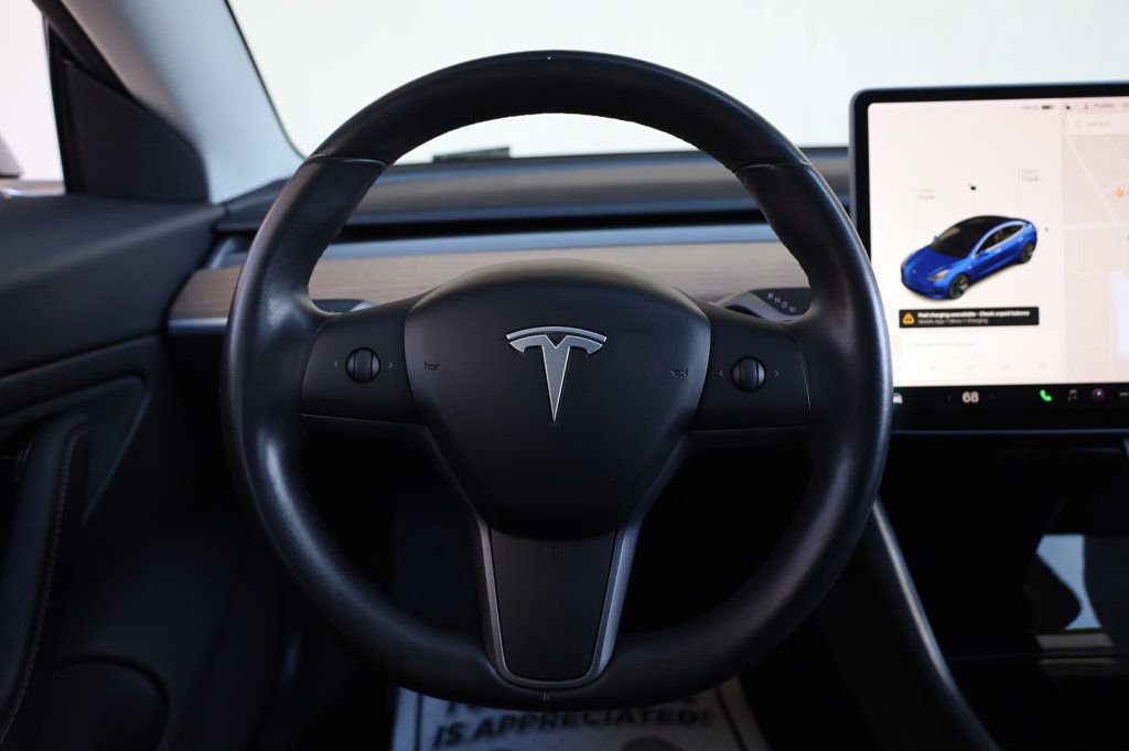 Used 2018 Tesla Model 3 Mid Range image 27