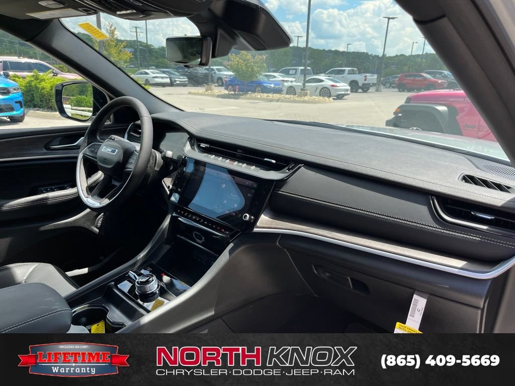 New 2026 Jeep Grand Cherokee L Limited AWD/4WD image 29