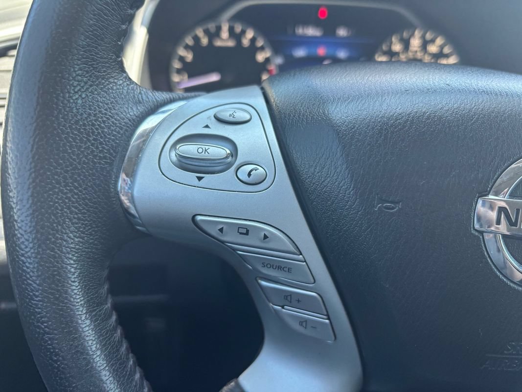 Used 2016 Nissan Murano SV AWD/4WD image 18