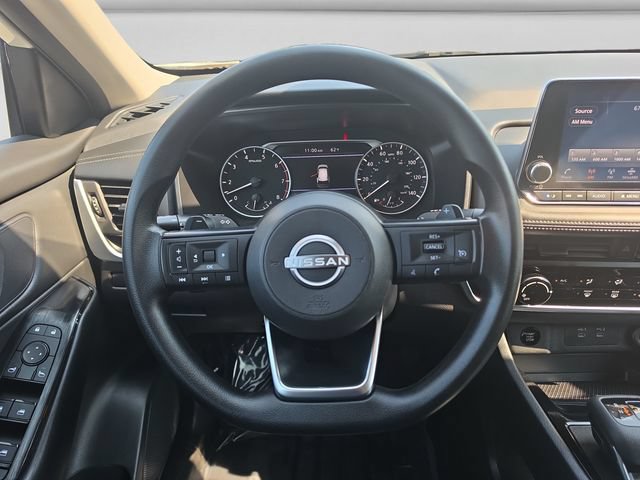 Used 2024 Nissan Rogue S FWD image 13