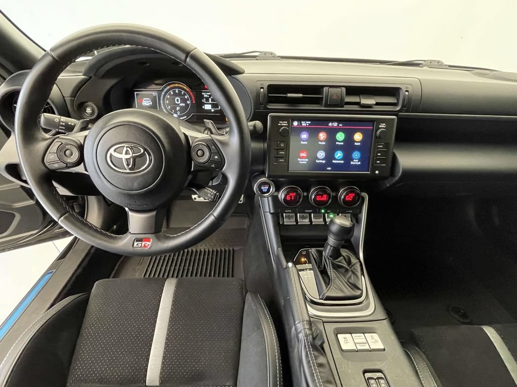 Used 2025 Toyota GR86 Premium w/ ALL Weather Mat Package (TMS) RWD image 22