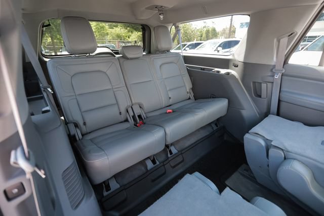 Used 2018 Lincoln Navigator L Select w/ Technology Package AWD/4WD image 71
