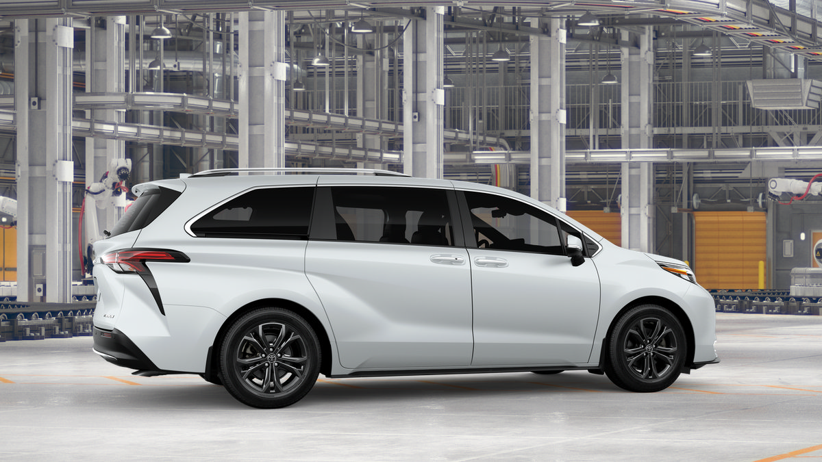 New 2026 Toyota Sienna Platinum AWD/4WD image 11