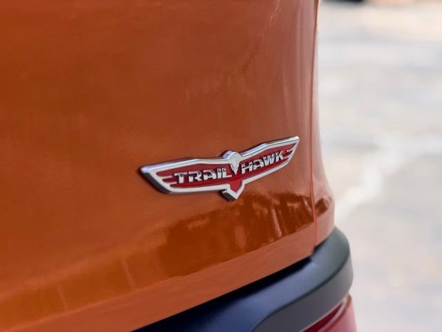 Used 2015 Jeep Cherokee Trailhawk w/ Safetytec Group AWD/4WD image 25