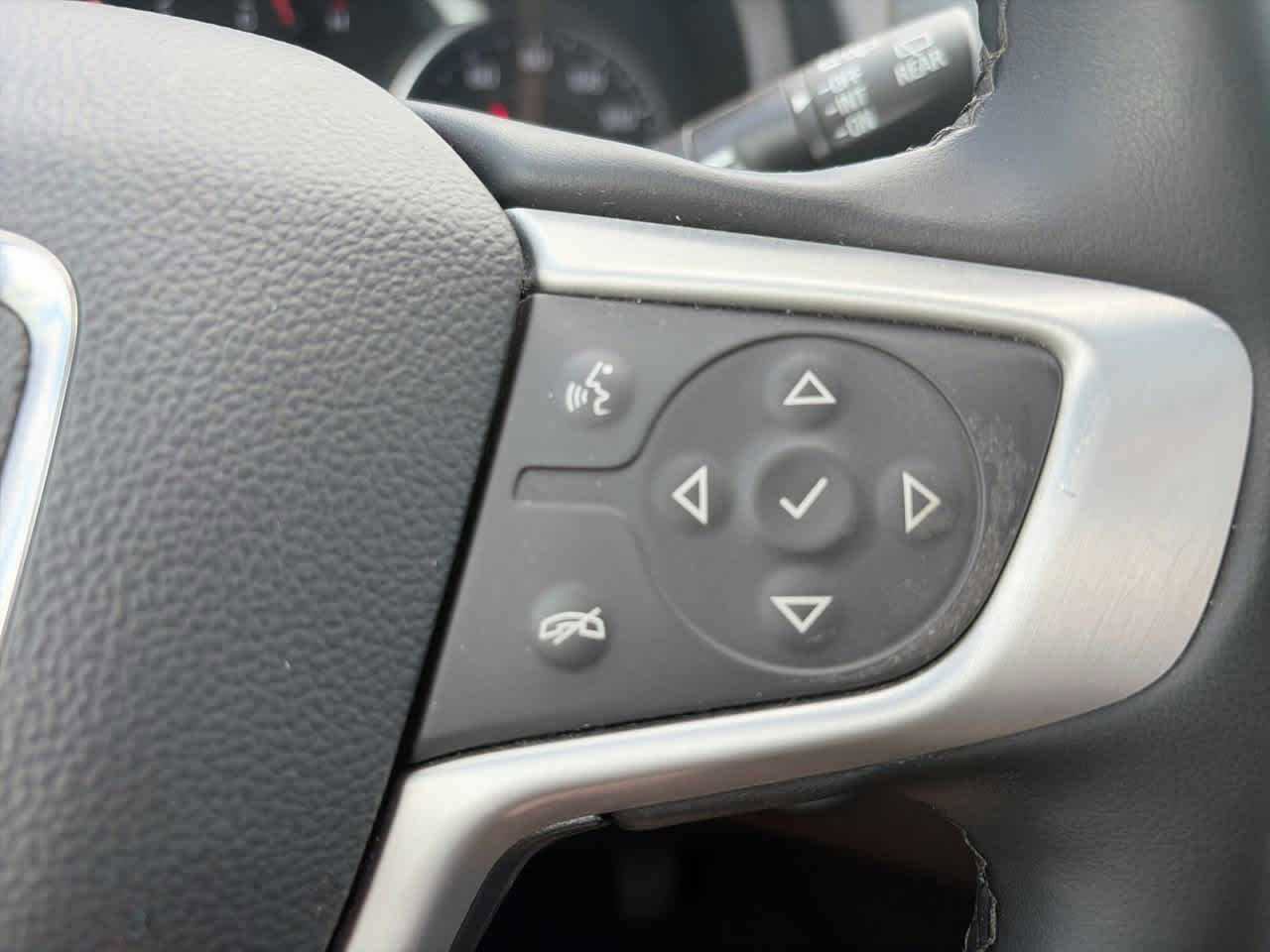 Used 2024 GMC Terrain SLT AWD/4WD image 24