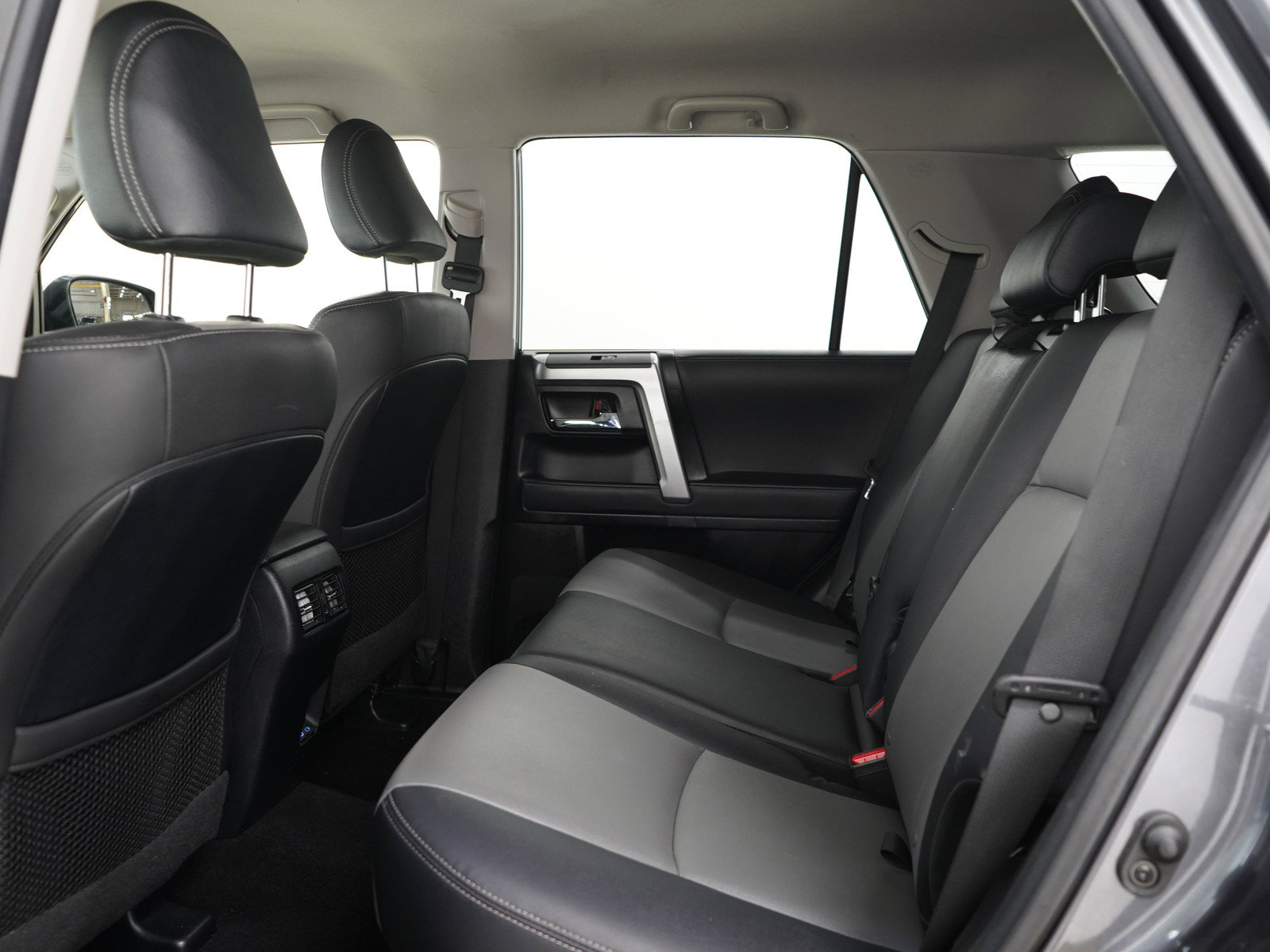 Used 2023 Toyota 4Runner SR5 Premium AWD/4WD image 14