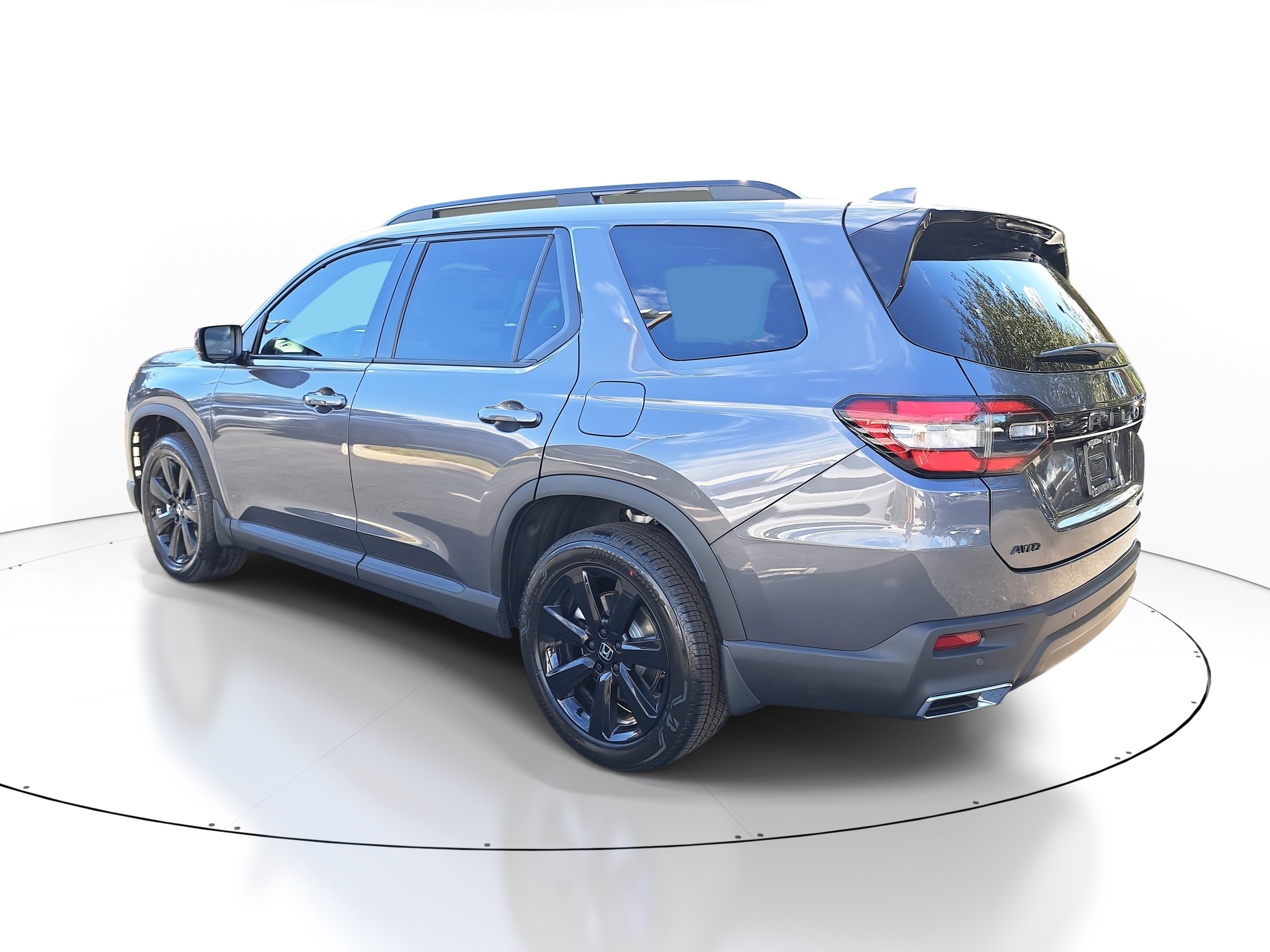 New 2025 Honda Pilot Black Edition image 4
