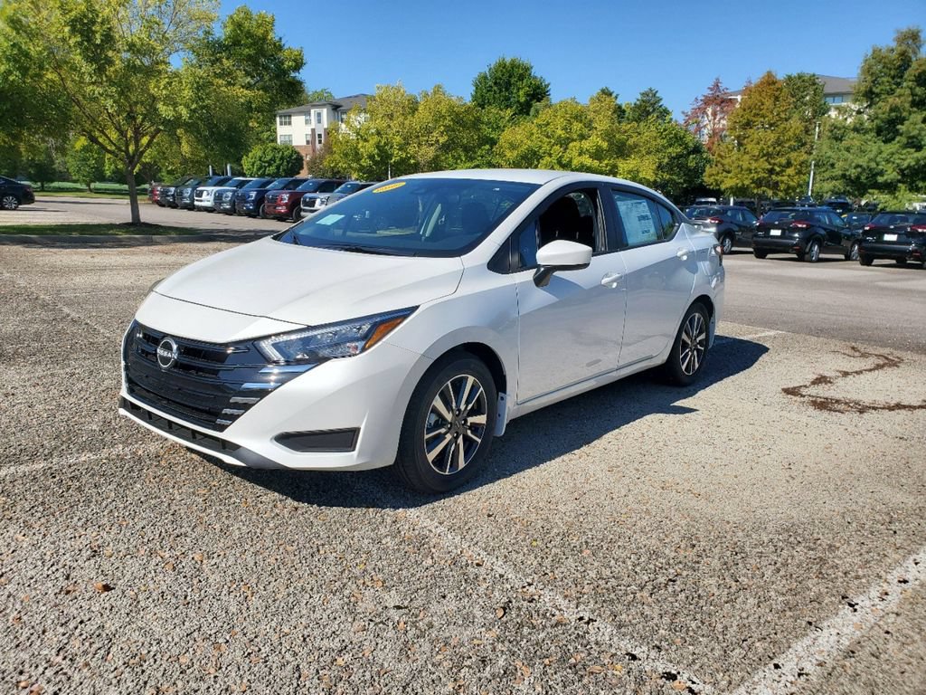 New 2025 Nissan Versa SV w/ Trunk Package FWD image 2