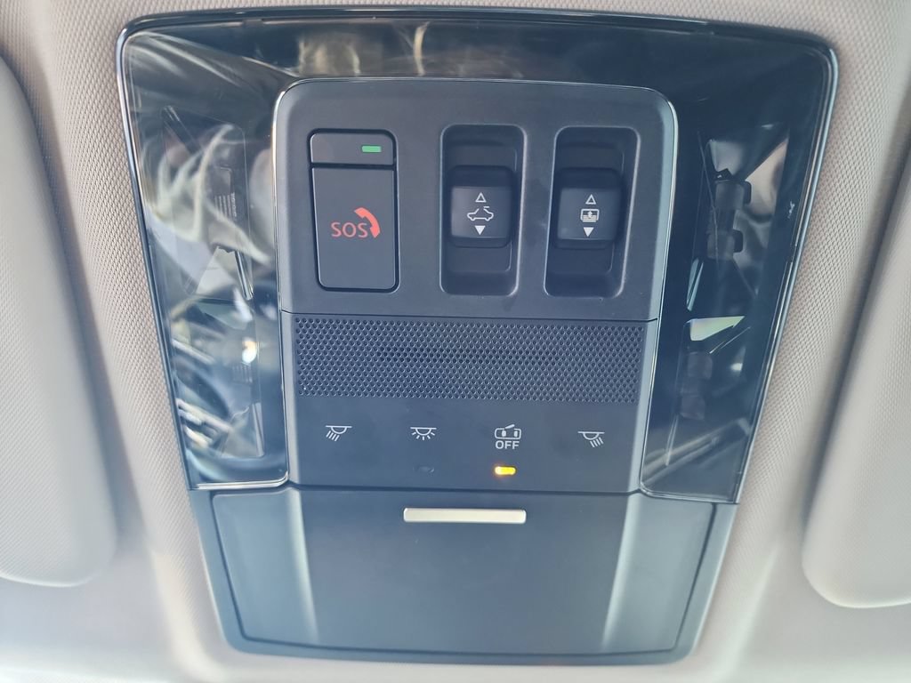 Used 2025 Mitsubishi Outlander SEL AWD/4WD image 35
