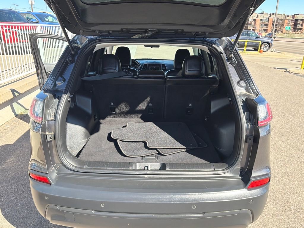 Used 2019 Jeep Cherokee Altitude image 21