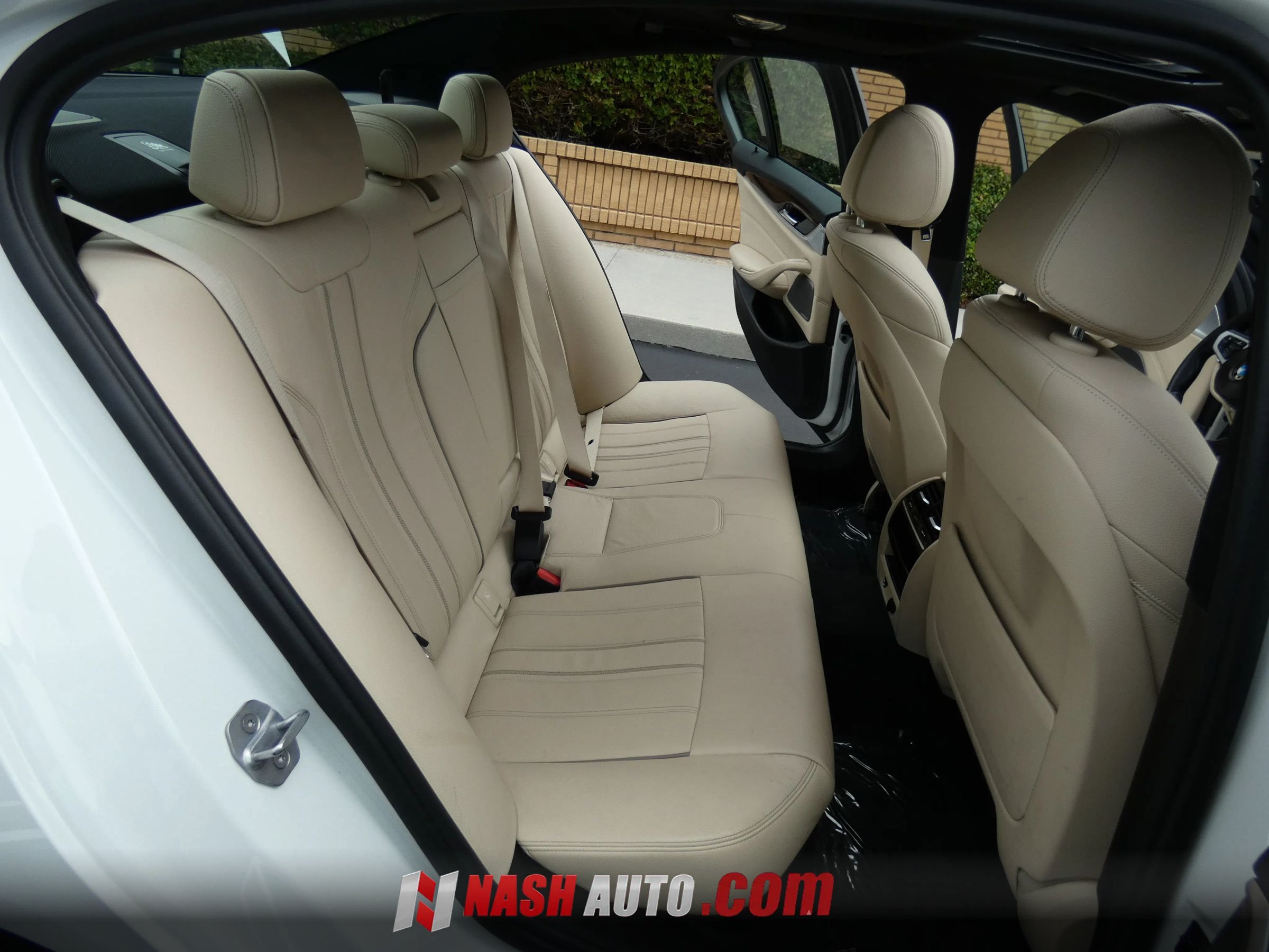 Used 2017 BMW 540i RWD image 39