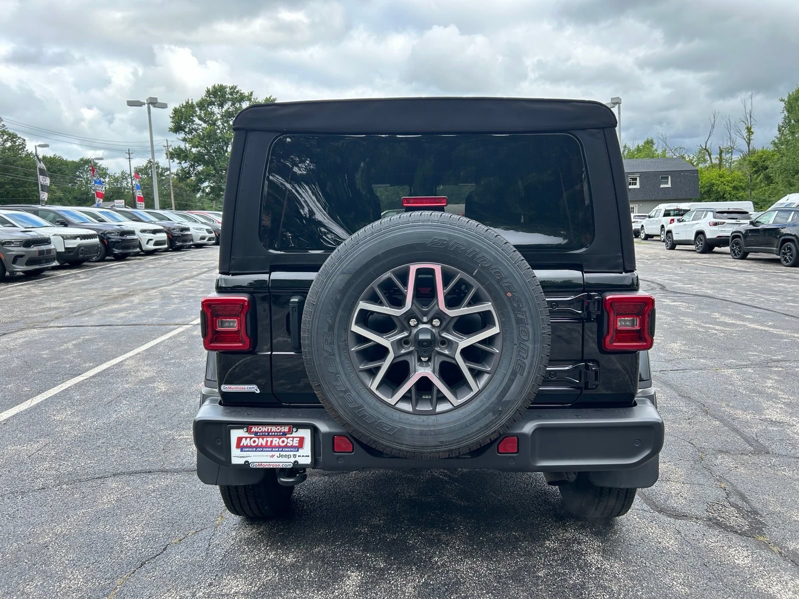 Certified 2024 Jeep Wrangler Unlimited Sahara w/ Safety Group AWD/4WD image 6
