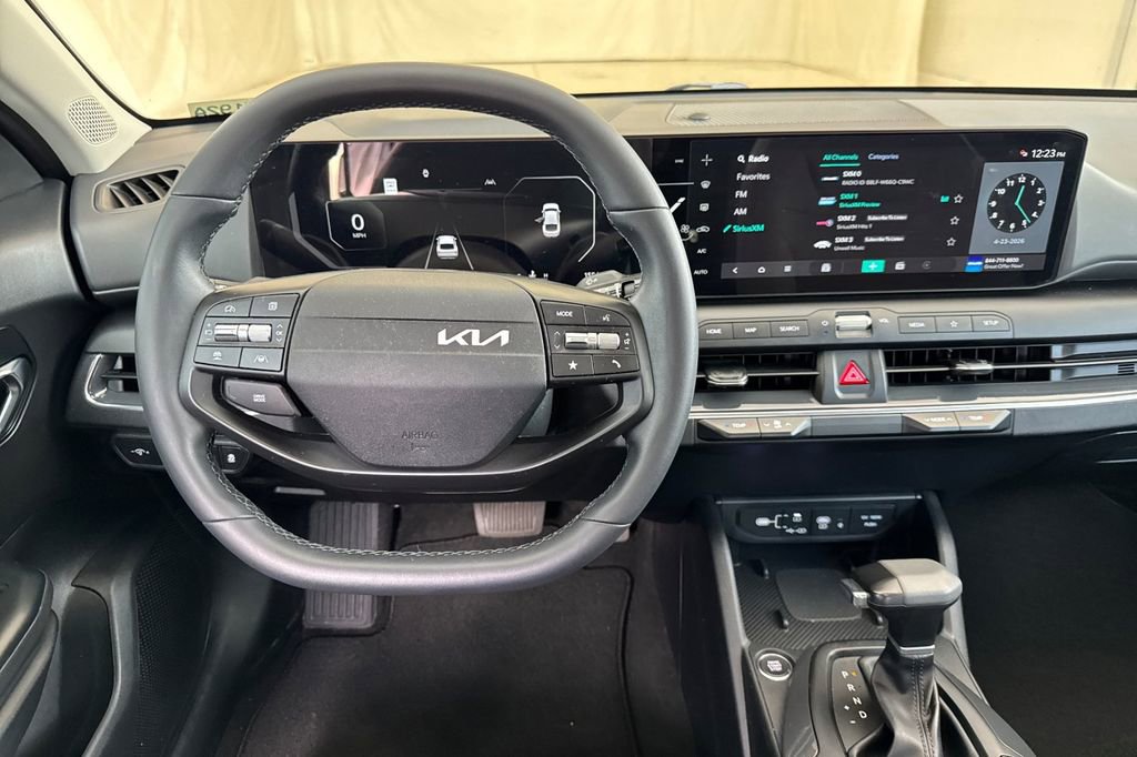 Used 2025 Kia K4 EX FWD image 14