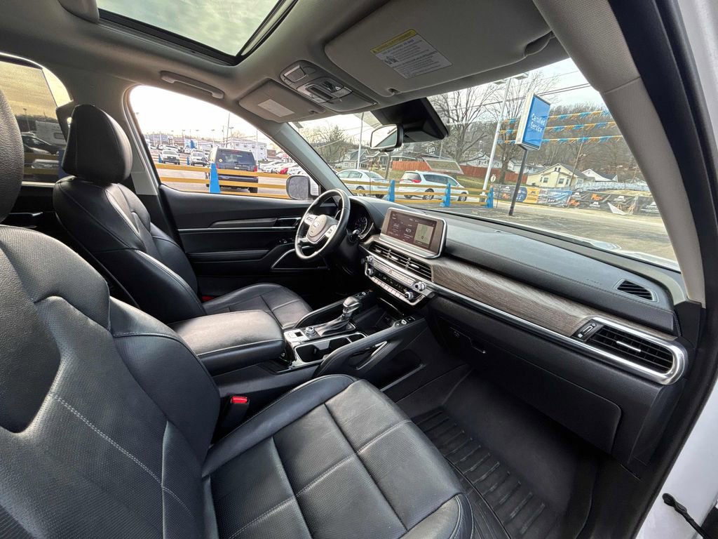 Used 2020 Kia Telluride EX w/ EX Premium Package image 37