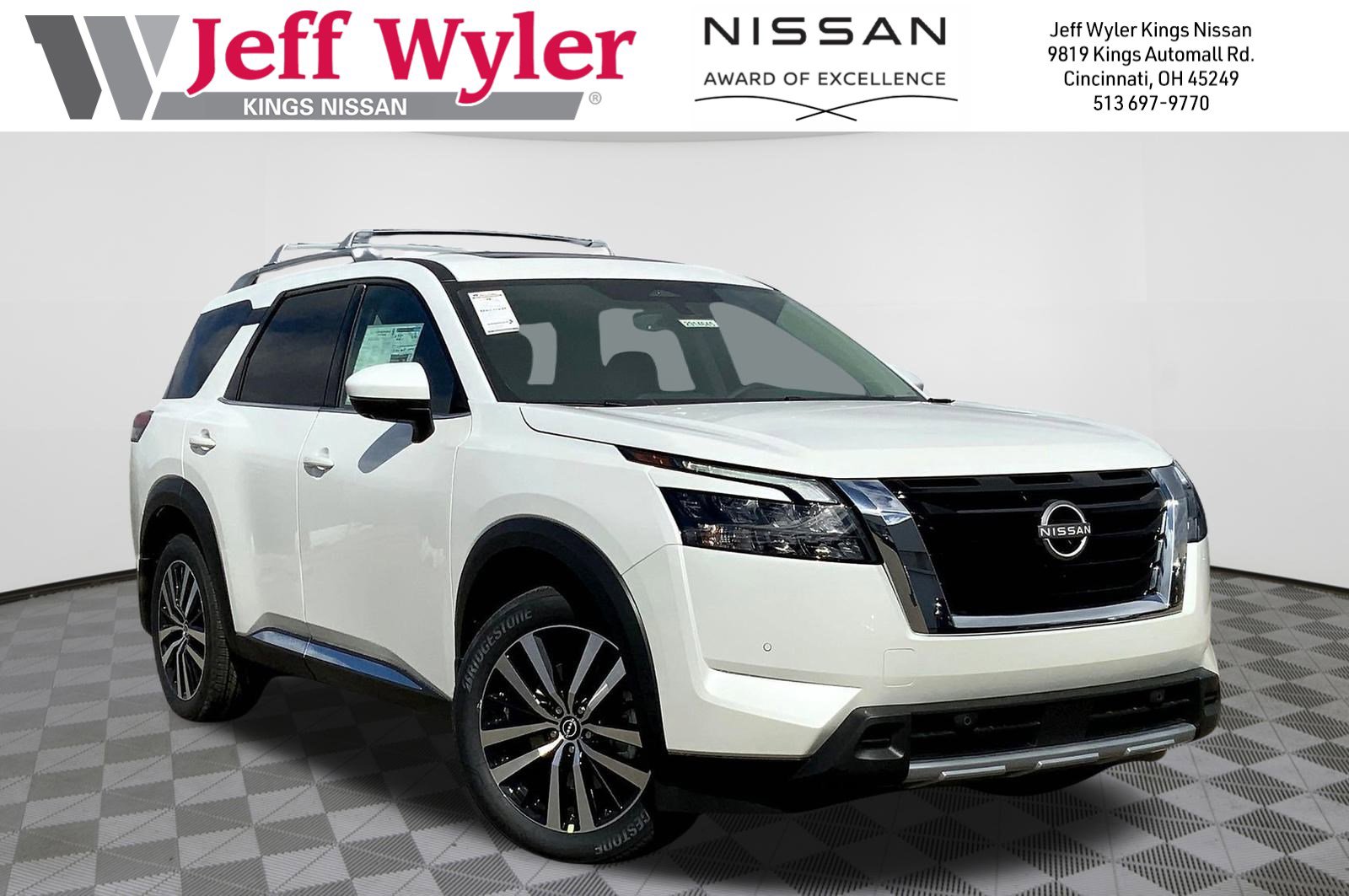 New 2025 Nissan Pathfinder Platinum