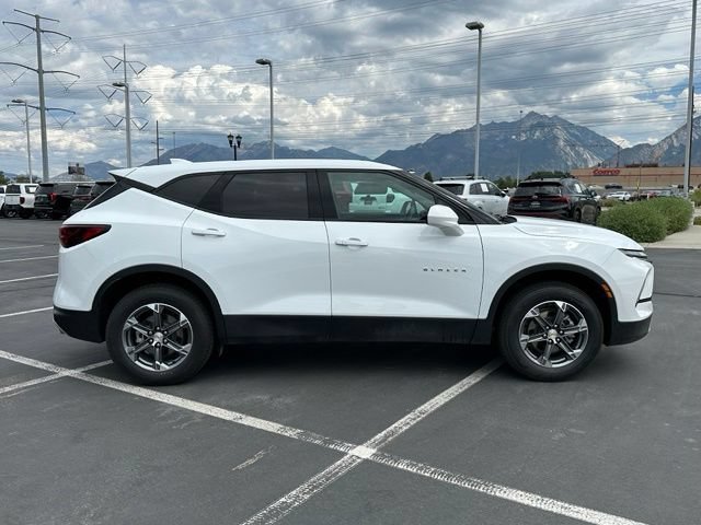 Certified 2025 Chevrolet Blazer LT AWD/4WD image 6