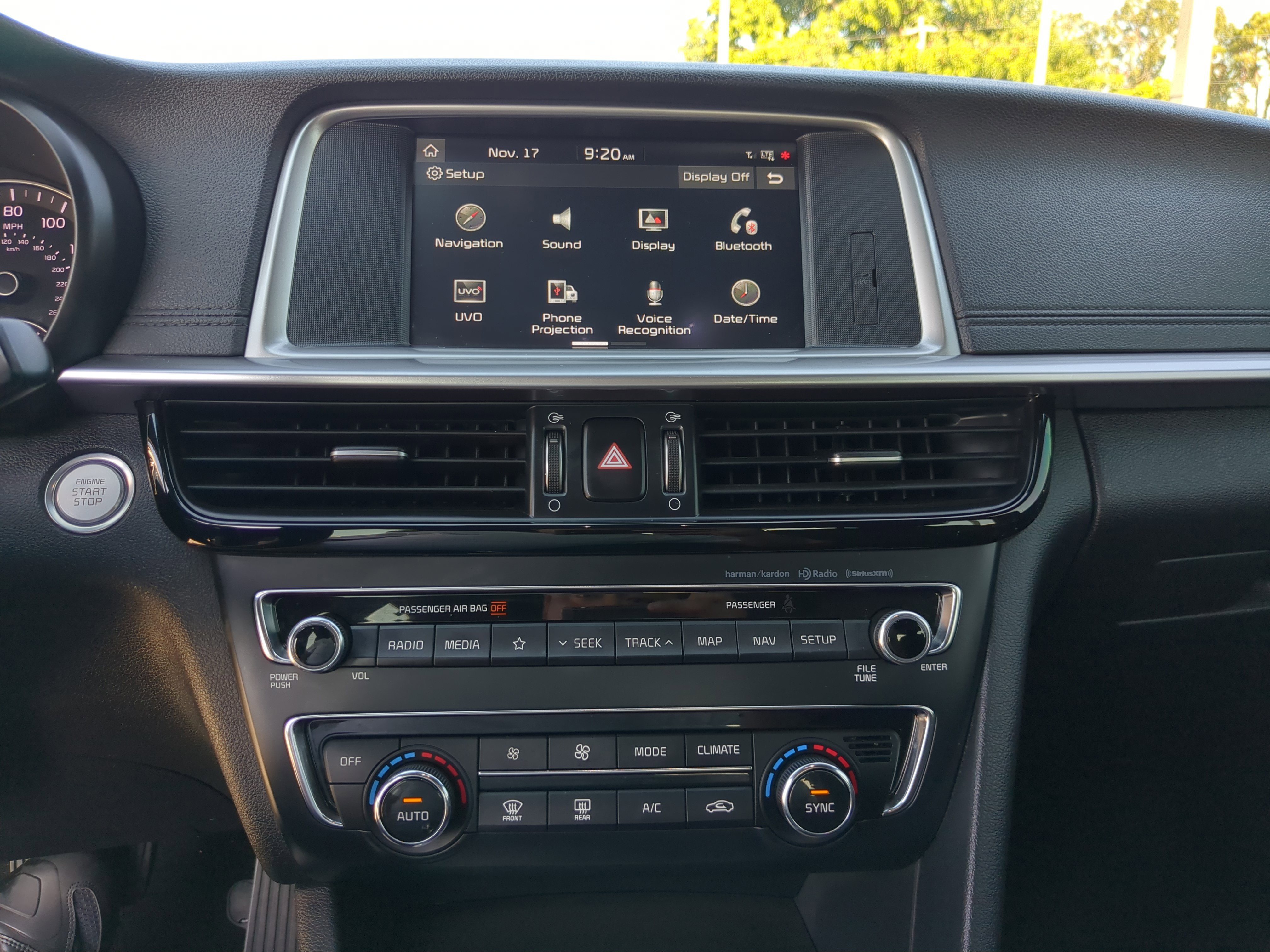 Certified 2019 Kia Optima SX w/ SX Limited (Black) Package image 22