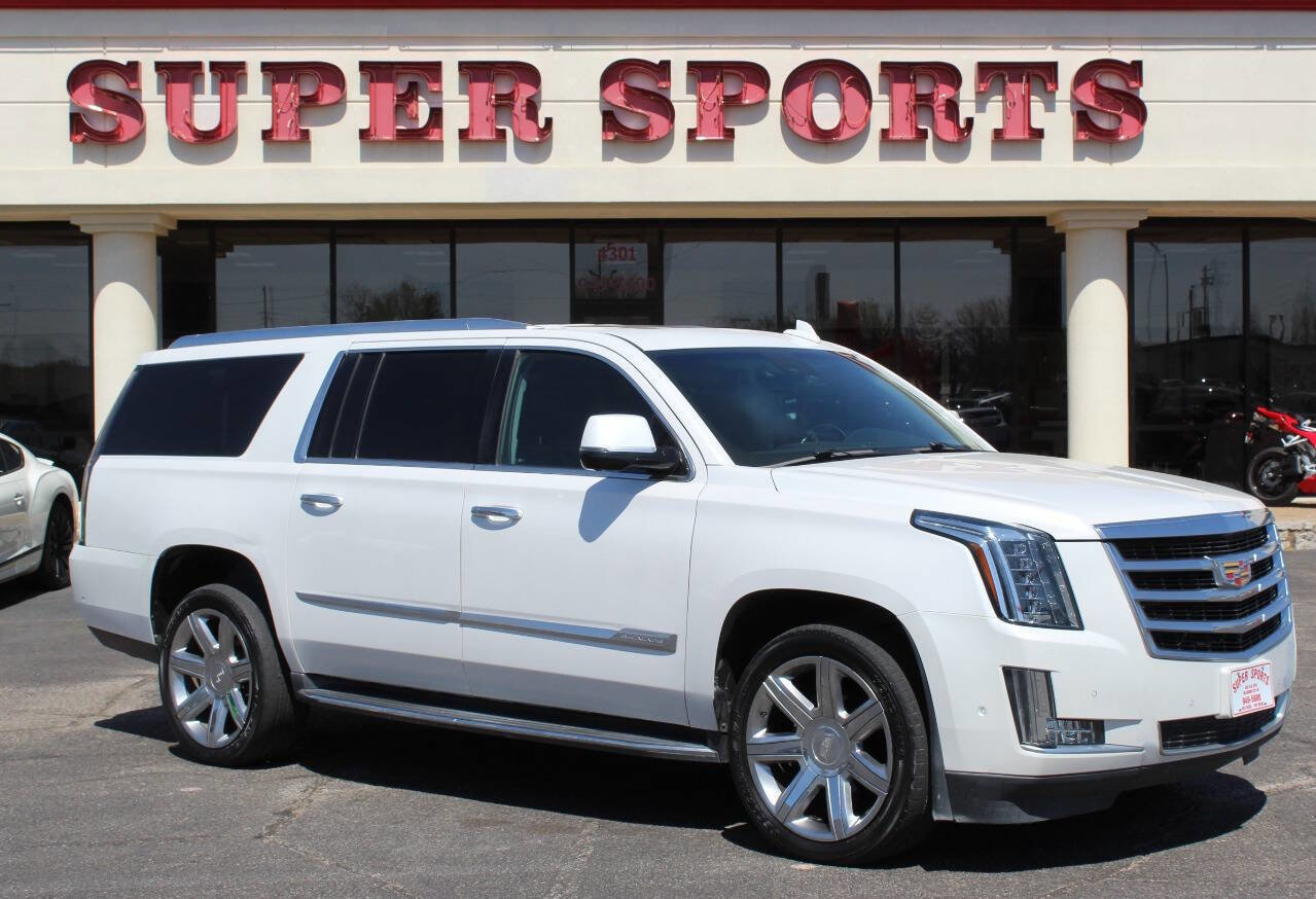 Used 2018 Cadillac Escalade ESV Luxury AWD/4WD image 1