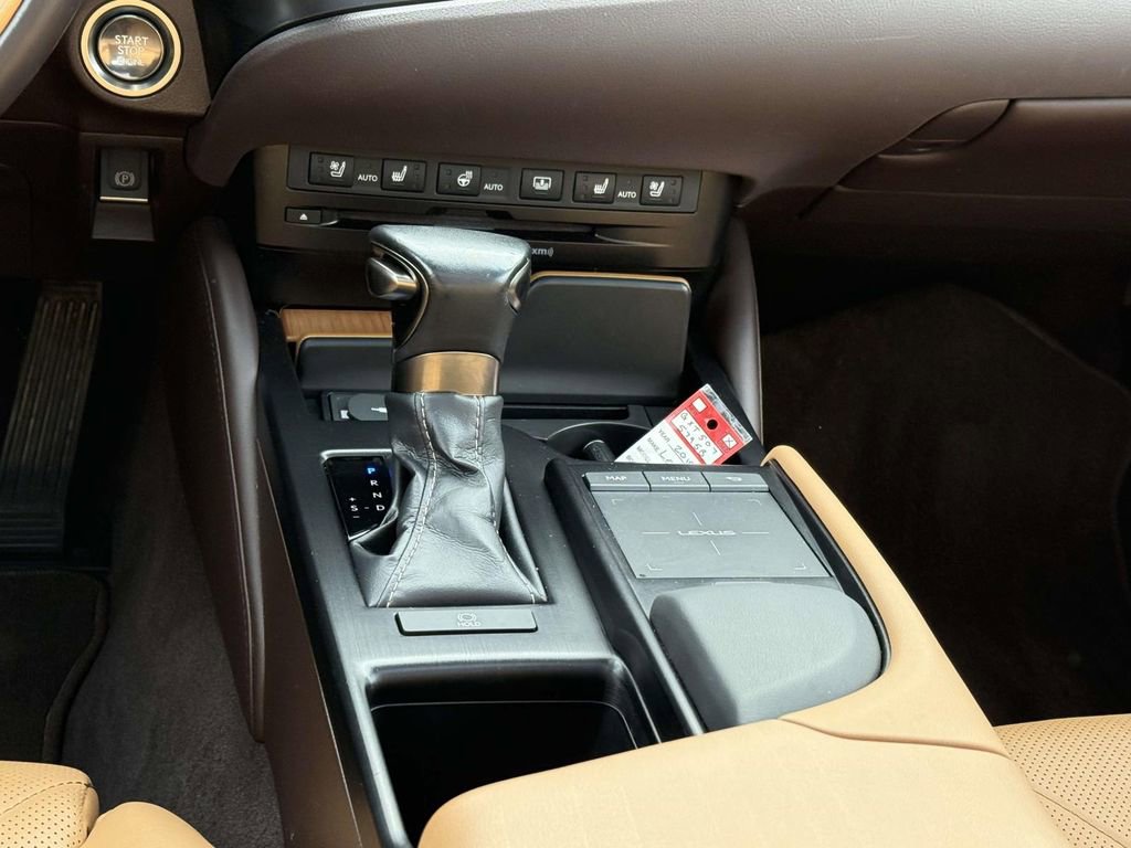 Used 2019 Lexus ES 350 Ultra Luxury w/ Accessory Package 2 image 19