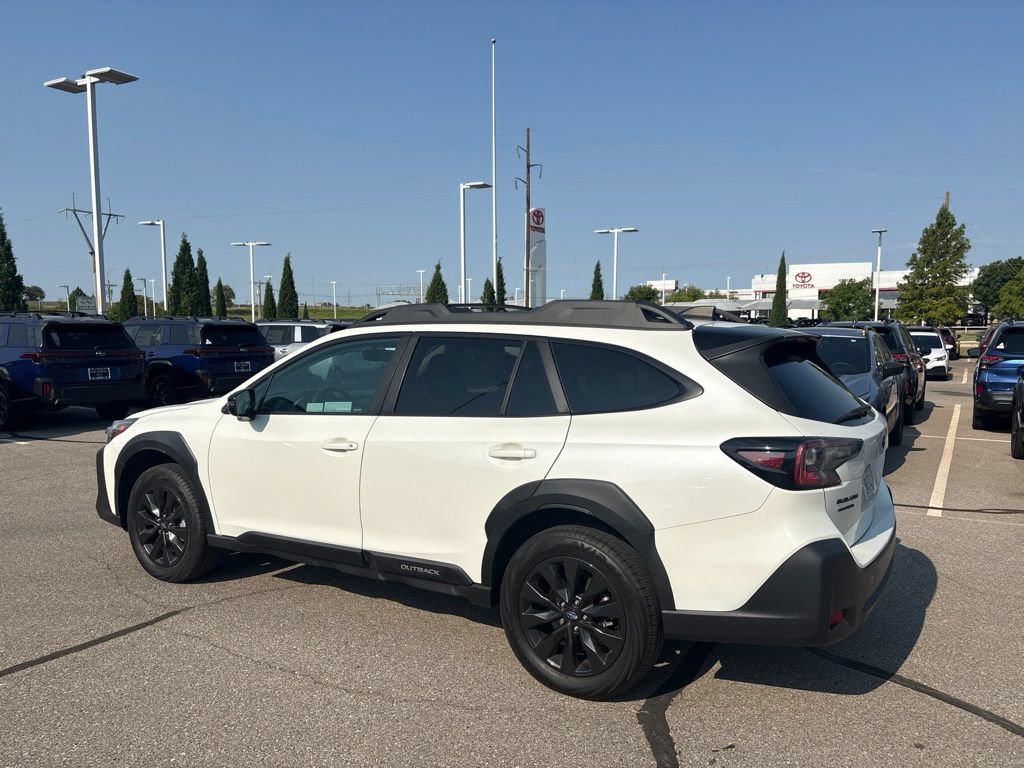 Used 2023 Subaru Outback Onyx Edition AWD/4WD image 6