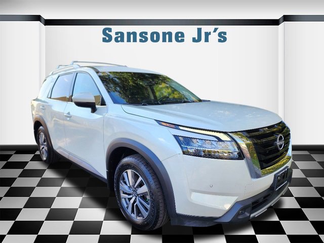 Certified 2023 Nissan Pathfinder SL image 1