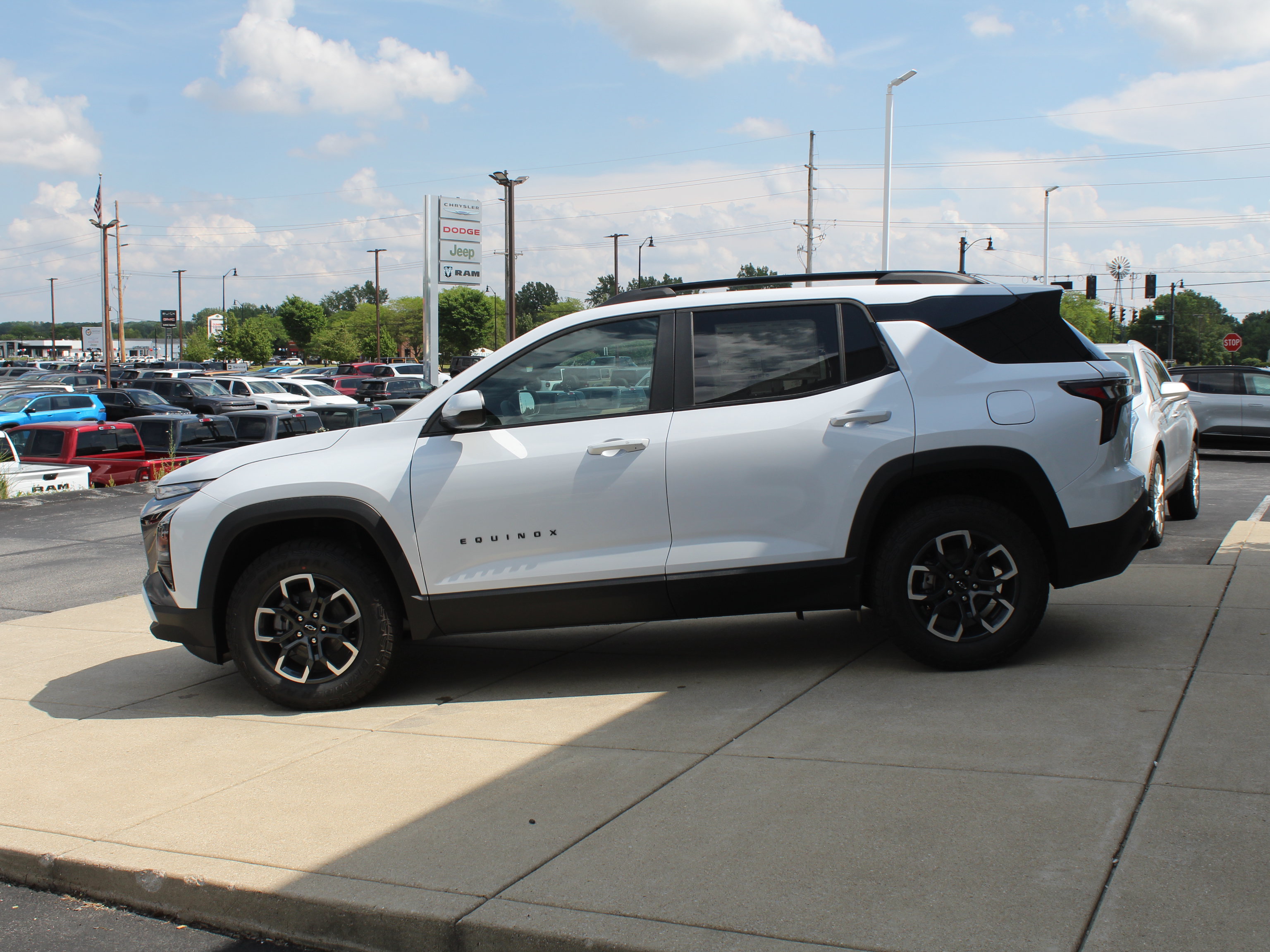 New 2026 Chevrolet Equinox ACTIV FWD image 6