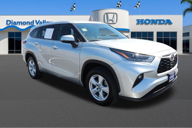 Used 2025 Toyota Highlander LE