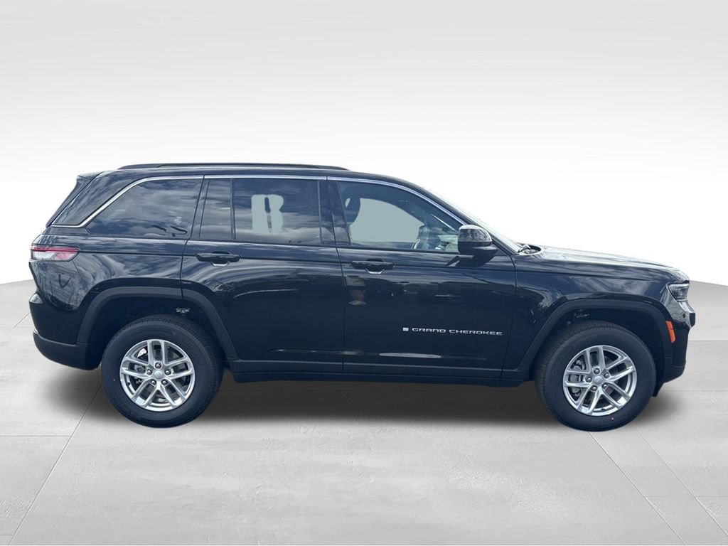 New 2026 Jeep Grand Cherokee Laredo X AWD/4WD video 2