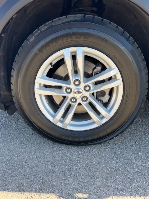 Used 2023 Ford Explorer XLT w/ Equipment Group 202A image 36