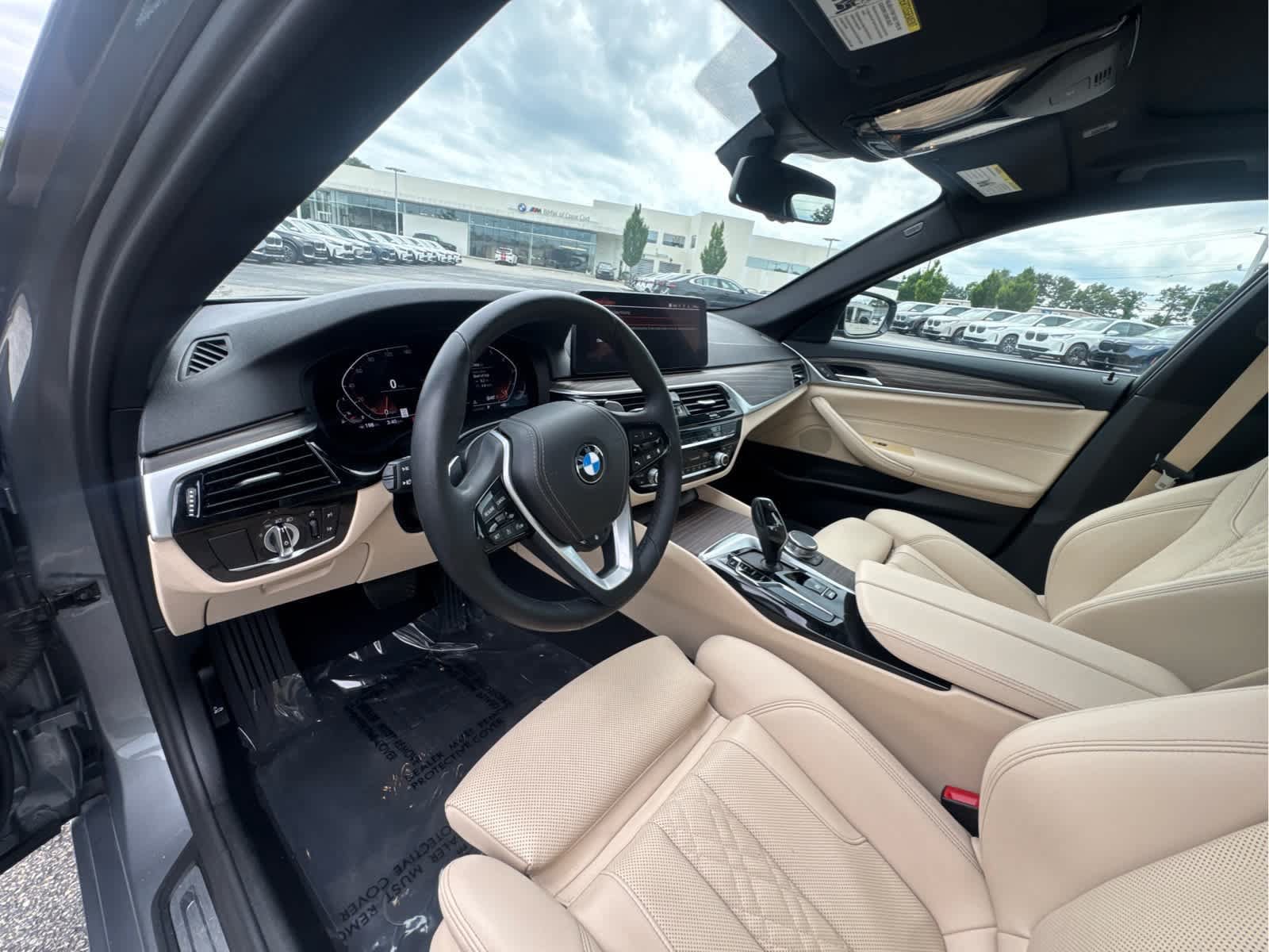 Used 2023 BMW 530i xDrive w/ Convenience Package AWD/4WD image 13