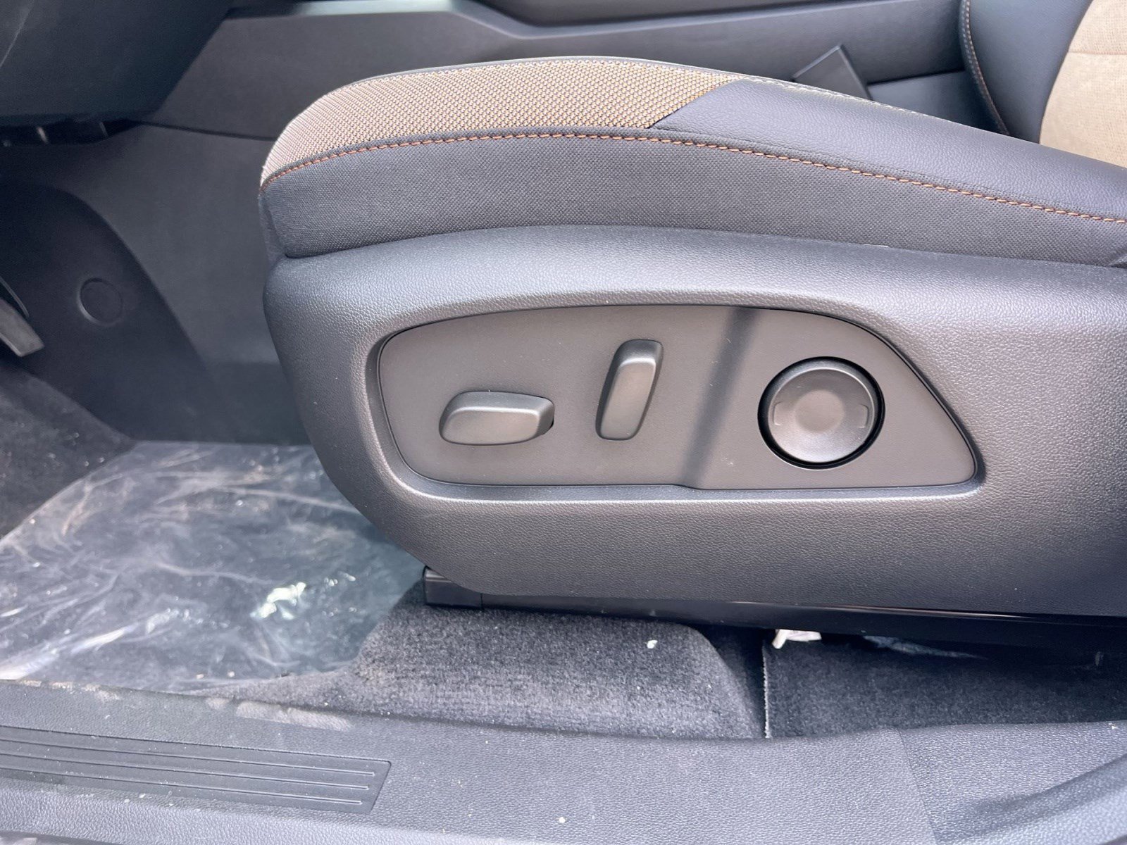 New 2026 Chevrolet Equinox ACTIV image 12