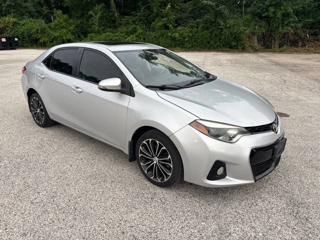Used 2015 Toyota Corolla S FWD image 2