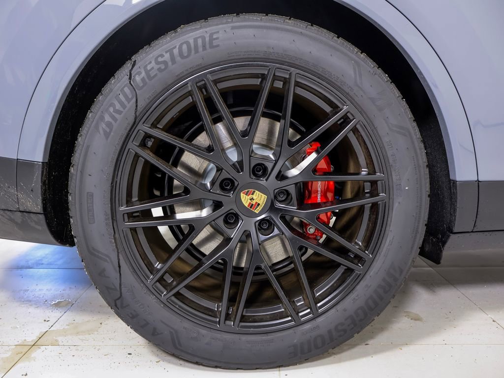 New 2026 Porsche Cayenne S image 28