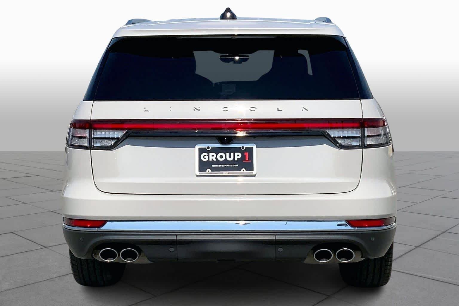 Used 2025 Lincoln Aviator Reserve w/ Equipment Group 201A AWD/4WD image 5
