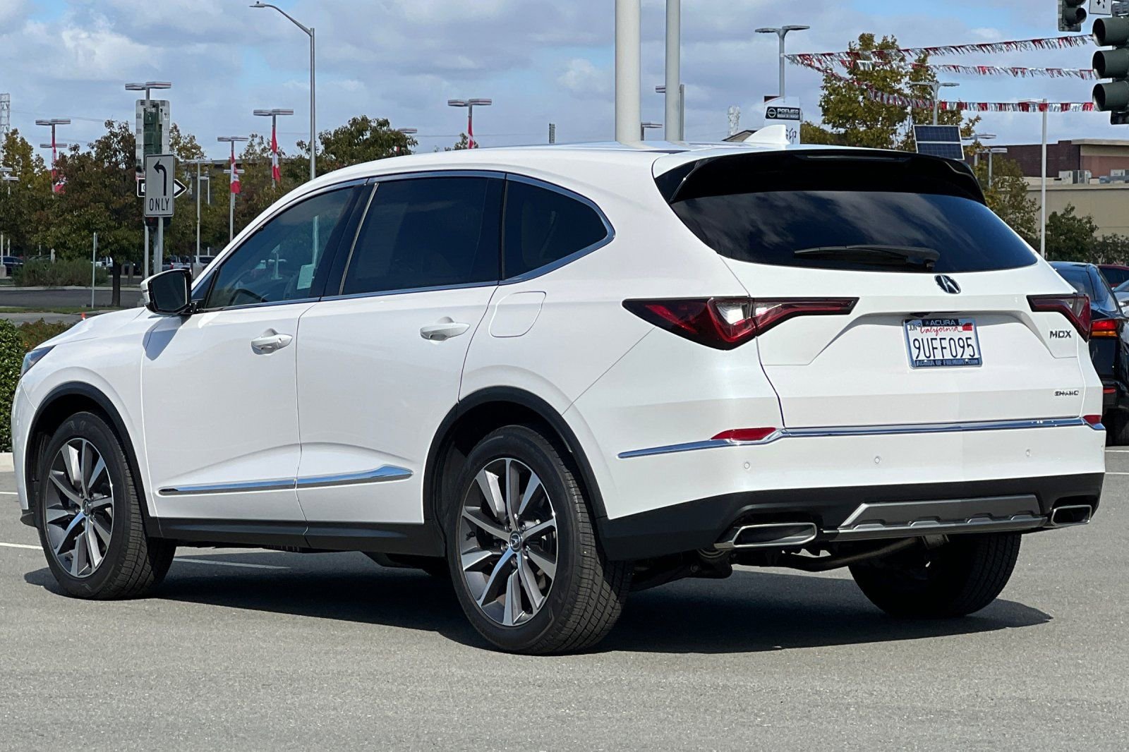 Used 2026 Acura MDX w/ Technology Package image 6