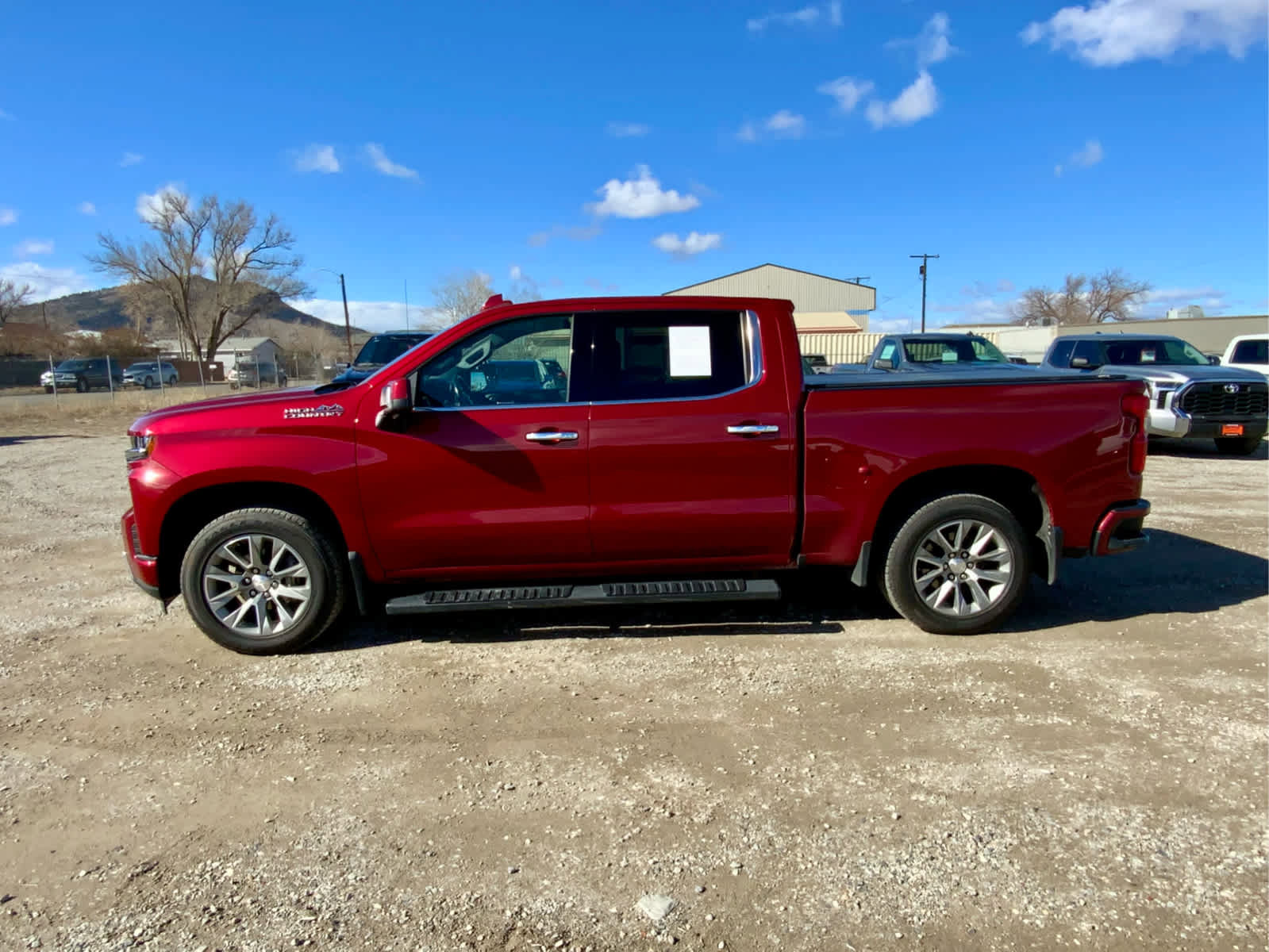 Used 2019 Chevrolet Silverado 1500 High Country image 2