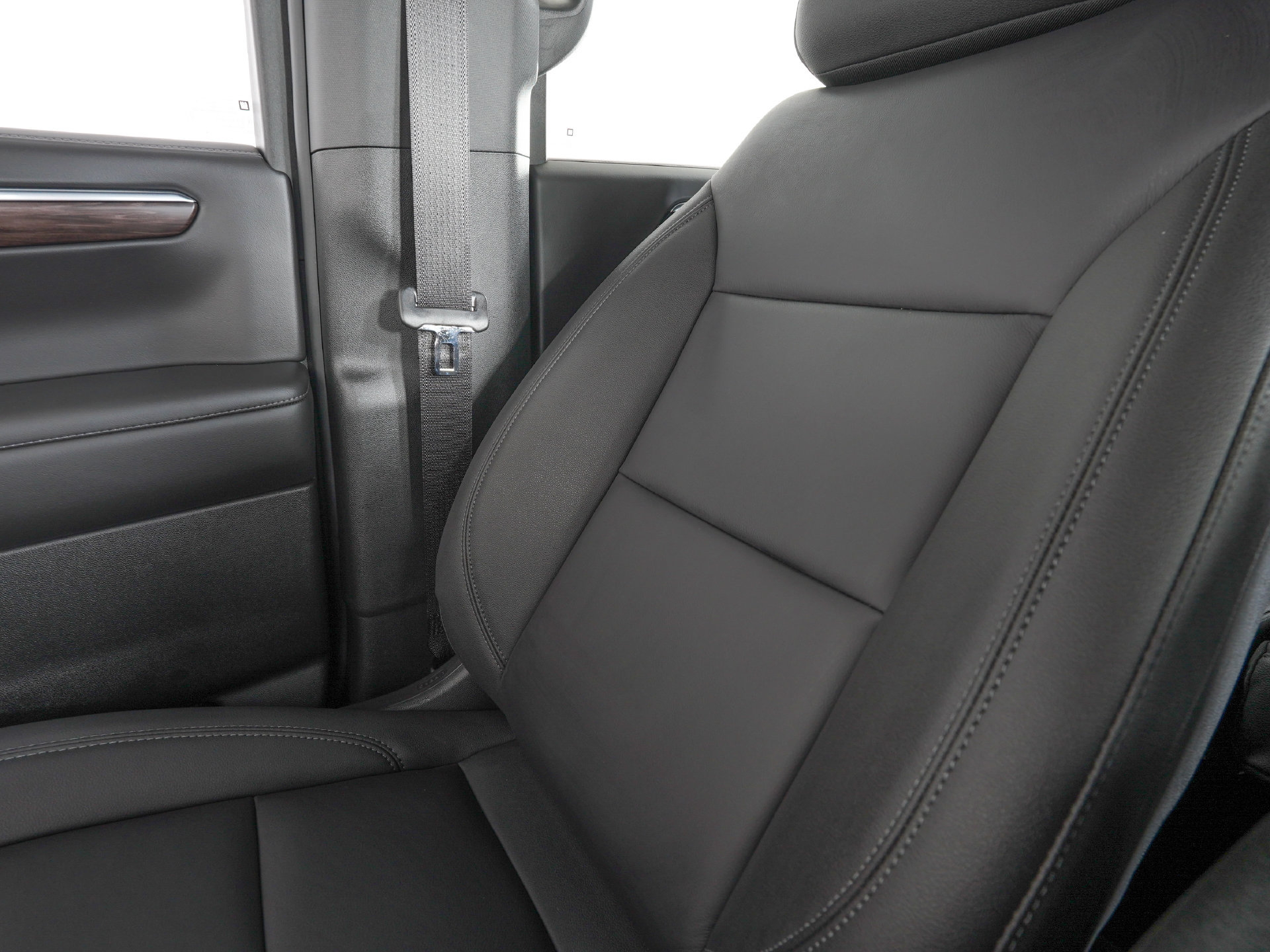 Used 2026 Chevrolet Tahoe Z71 AWD/4WD image 29