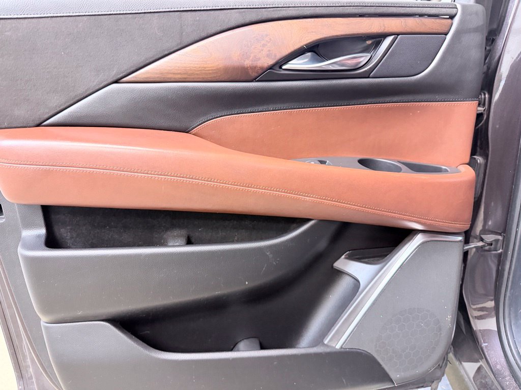 Used 2015 Cadillac Escalade ESV Premium AWD/4WD image 19