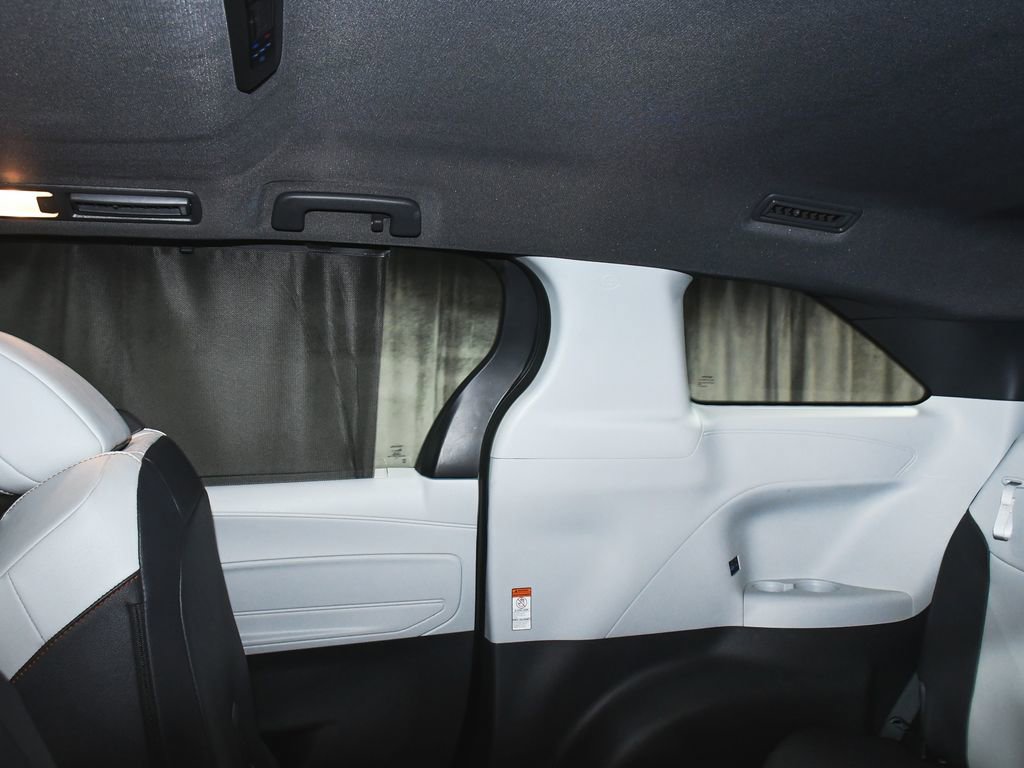 Used 2024 Toyota Sienna XSE image 46