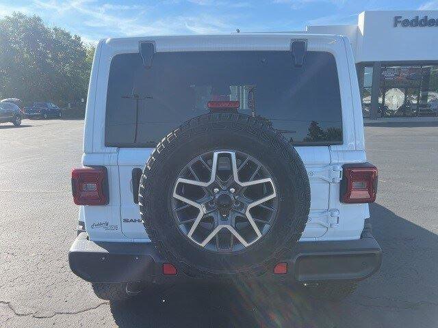 New 2025 Jeep Wrangler Sahara image 21