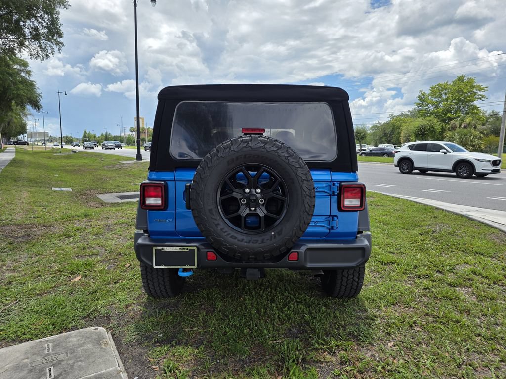 Used 2024 Jeep Wrangler Unlimited AWD/4WD image 4