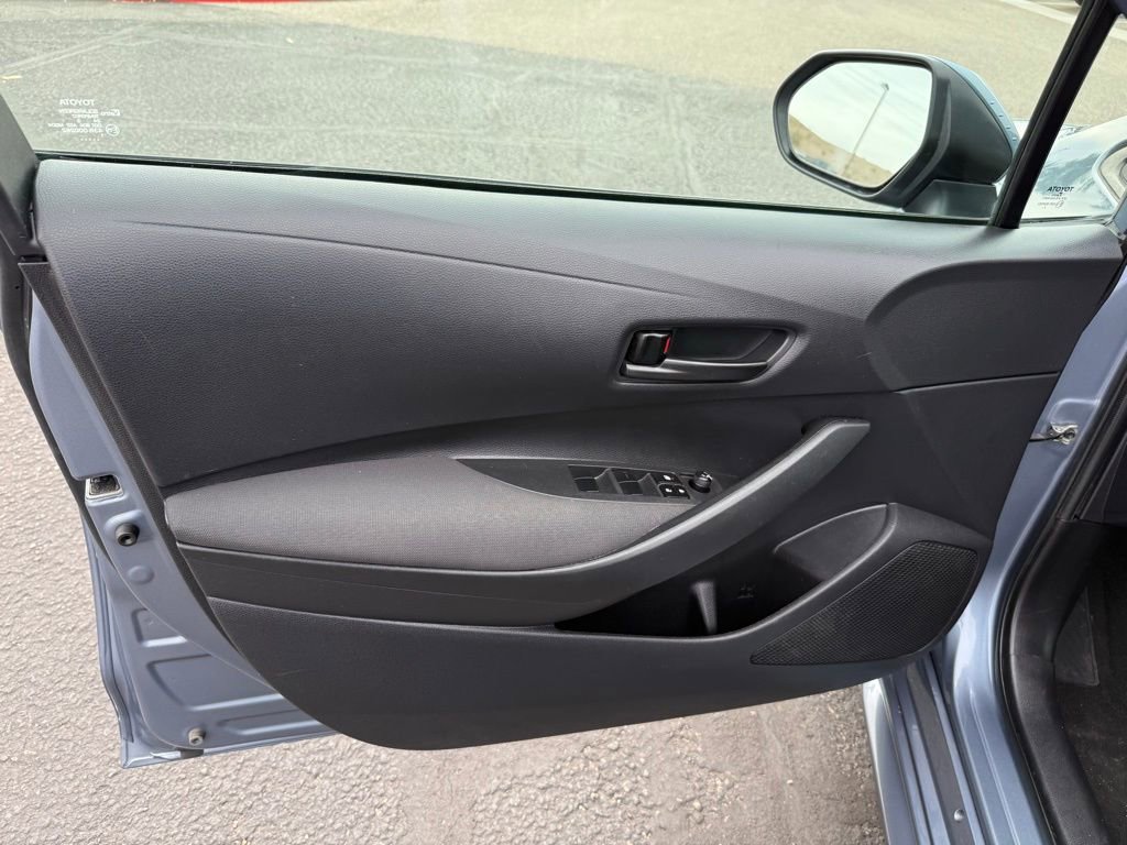 Used 2023 Toyota Corolla LE image 19