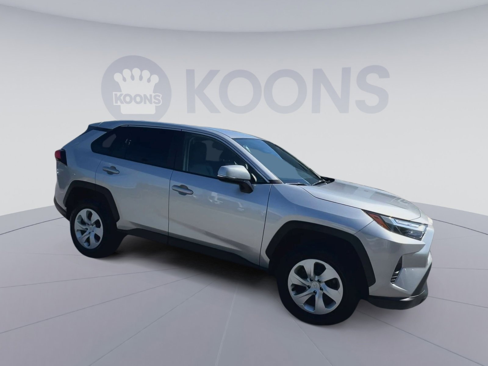 Used 2024 Toyota RAV4 LE AWD/4WD image 2