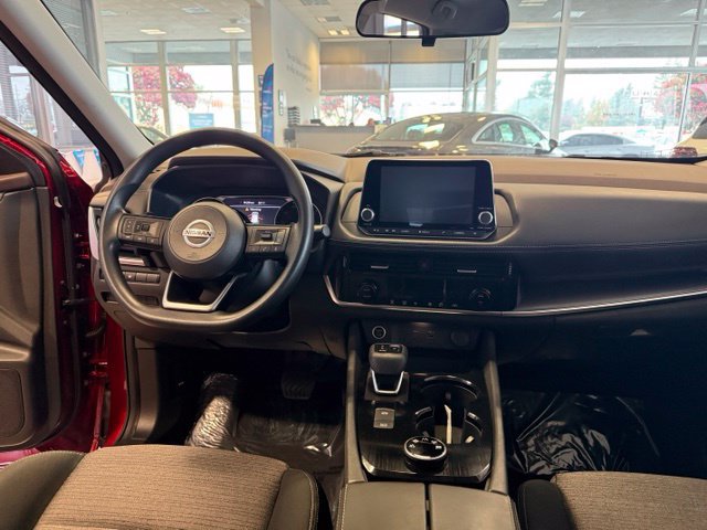 Used 2021 Nissan Rogue SV AWD/4WD image 27