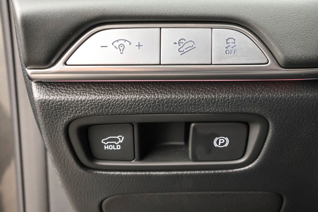 Used 2025 Genesis GV80 2.5T Select image 19