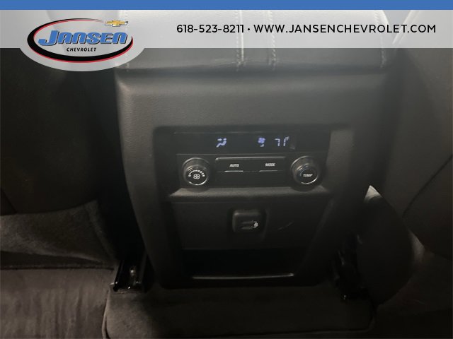 Used 2022 Chevrolet Traverse LT image 20
