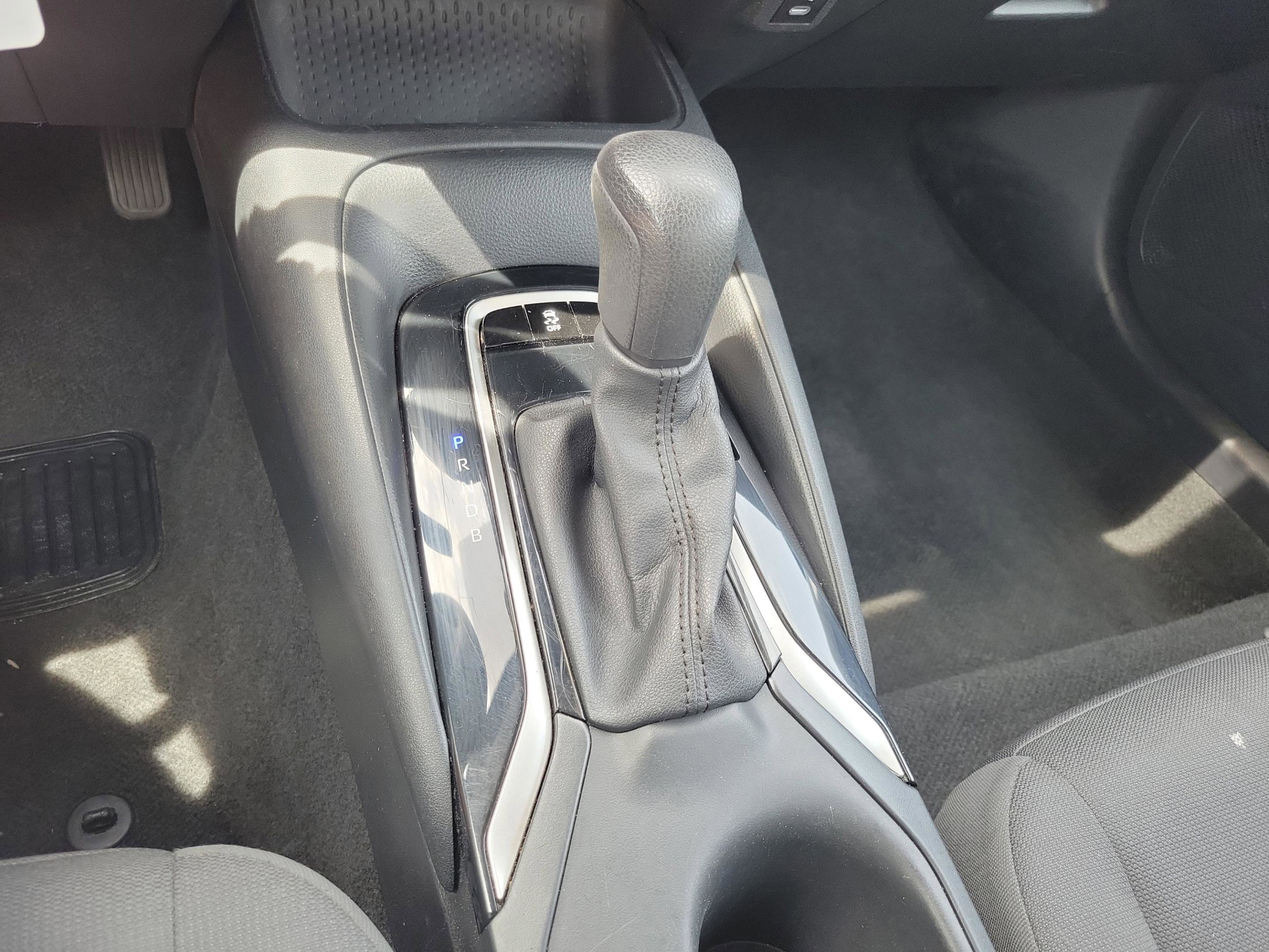 Used 2023 Toyota Corolla LE FWD image 30
